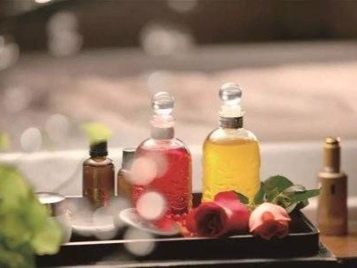 芳香世家解疑答惑：精油可以与护肤品混合使用吗?